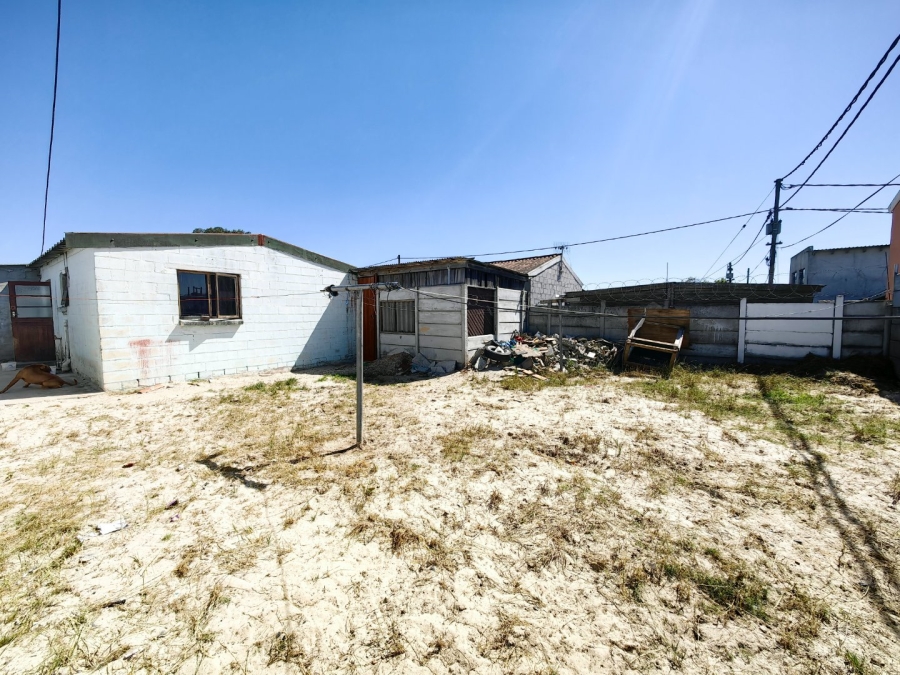 3 Bedroom Property for Sale in Roosendal Western Cape